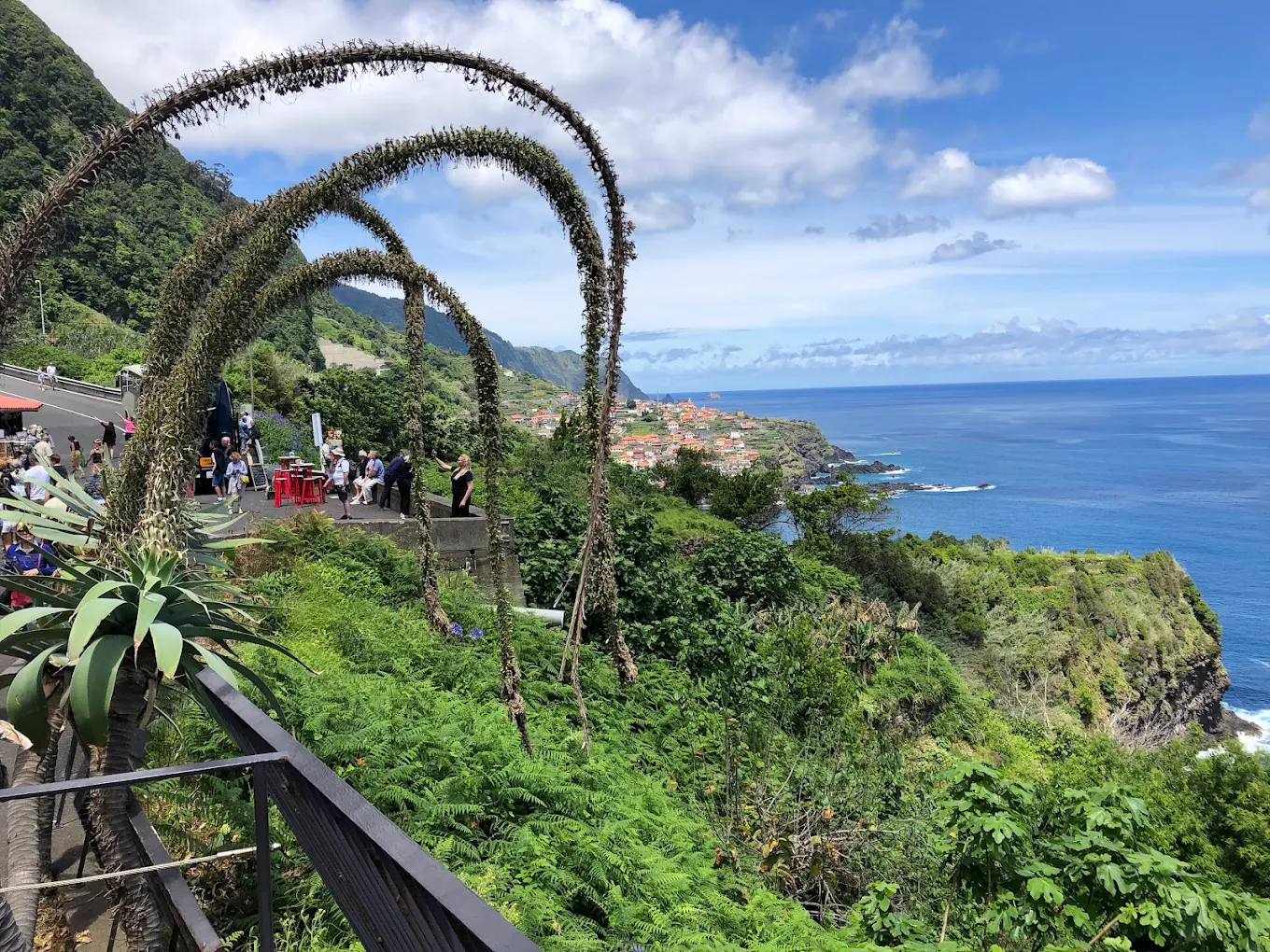 Miradouro-do-Veu-da-Noiva