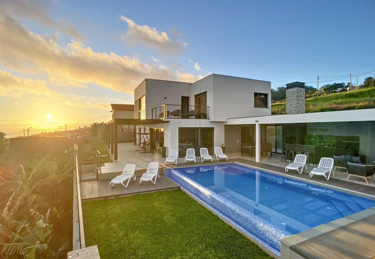 Villa in Estreito Calheta - Villa de la Ponte by Atlantic Holiday Villa in Estreito Calheta - Villa de la Ponte by Atlantic Holiday