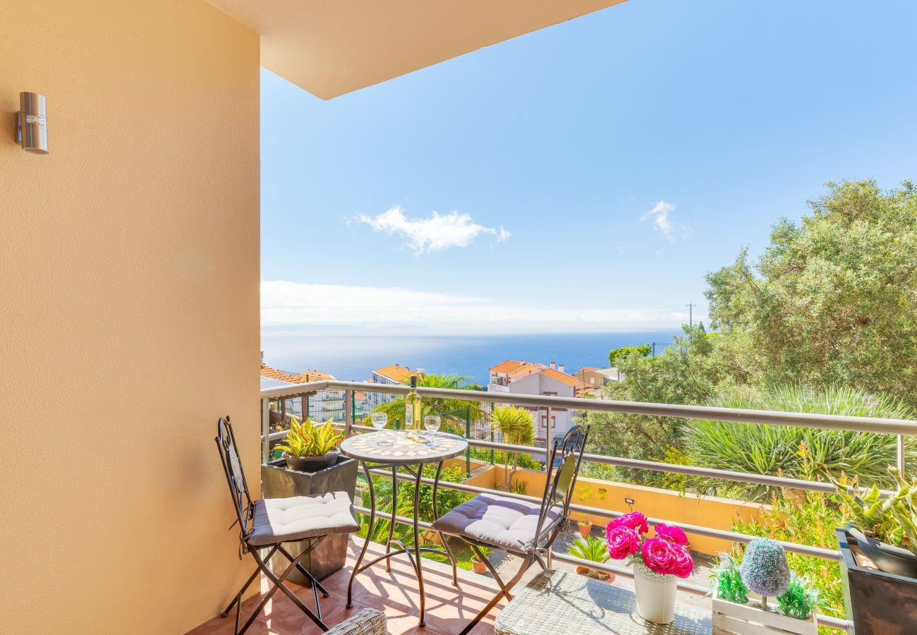 Ferienwohnung in Caniço - Vista Mar by Atlantic Holiday