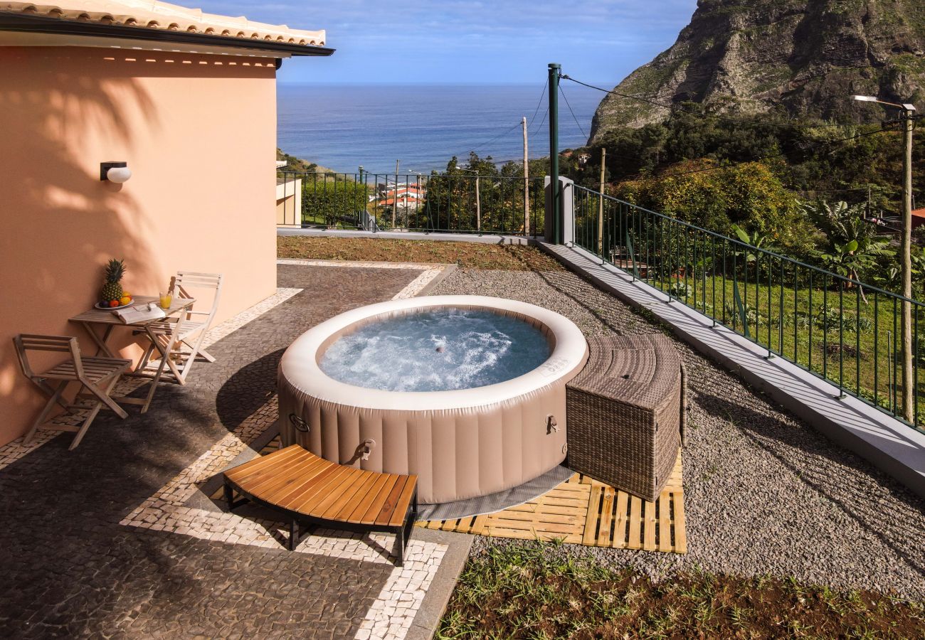 Ferienhaus in São Vicente - Fajã do Amo by Atlantic Holiday