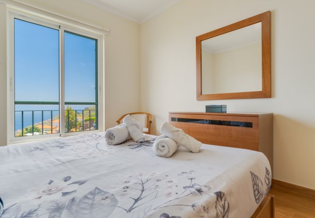 Ferienwohnung in Estreito Câmara de Lobos - Sunset Horizon by Atlantic Holiday Ferienwohnung in Estreito Câmara de Lobos - Sunset Horizon by Atlantic Holiday