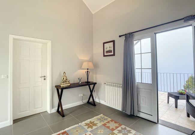 Ferienhaus in Porto Moniz - Vinhaticos House by Atlantic Holiday Ferienhaus in Porto Moniz - Vinhaticos House by Atlantic Holiday