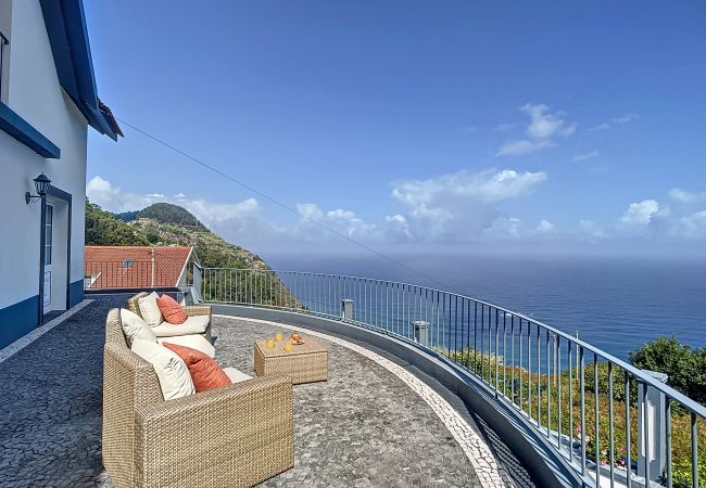 Ferienhaus in Porto Moniz - Vinhaticos House by Atlantic Holiday Ferienhaus in Porto Moniz - Vinhaticos House by Atlantic Holiday
