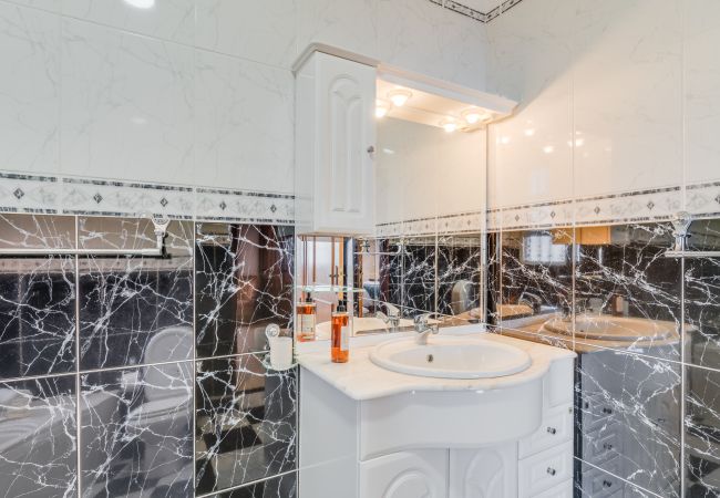 Ferienhaus in Arco da Calheta - Familia Teixeira House by Atlantic Holiday Ferienhaus in Arco da Calheta - Familia Teixeira House by Atlantic Holiday