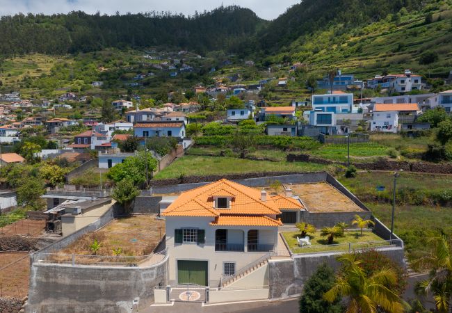 Ferienhaus in Arco da Calheta - Familia Teixeira House by Atlantic Holiday Ferienhaus in Arco da Calheta - Familia Teixeira House by Atlantic Holiday