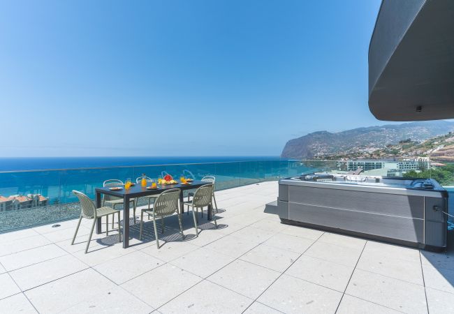 Ferienwohnung in Funchal - Majestic Penthouse View by Atlantic Holiday Ferienwohnung in Funchal - Majestic Penthouse View by Atlantic Holiday