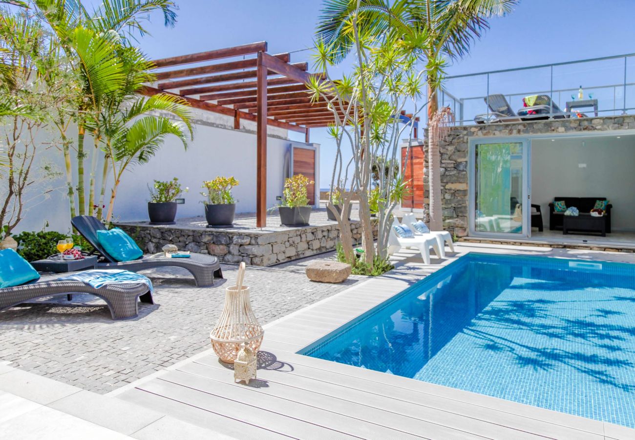 Villa in Madalena do Mar - Madeira Beach House by Atlantic Holiday Villa in Madalena do Mar - Madeira Beach House by Atlantic Holiday