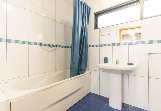 Ferienwohnung in Calheta - Porlamar Apartment by Atlantic Holiday Ferienwohnung in Calheta - Porlamar Apartment by Atlantic Holiday