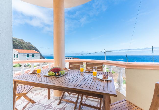 Ferienhaus in Porto Moniz - Villa Mar by Atlantic Holiday Ferienhaus in Porto Moniz - Villa Mar by Atlantic Holiday