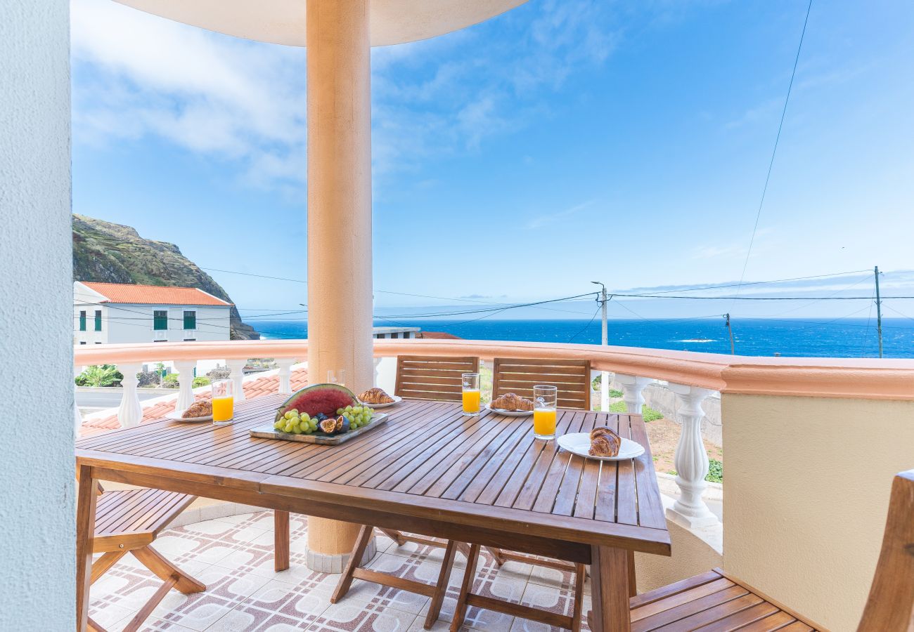 Ferienhaus in Porto Moniz - Villa Mar by Atlantic Holiday Ferienhaus in Porto Moniz - Villa Mar by Atlantic Holiday