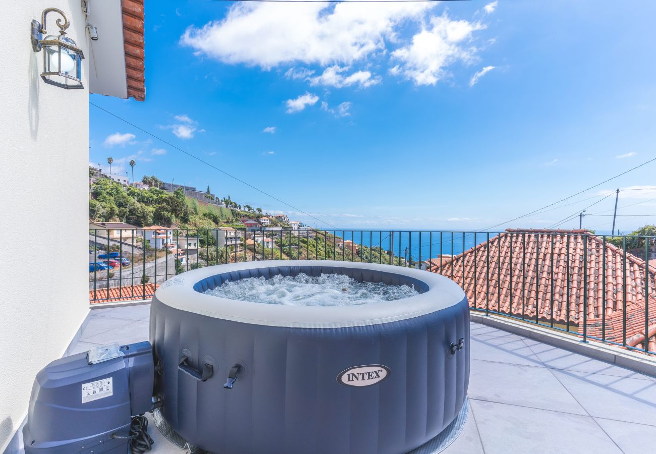 Ferienhaus in Câmara de Lobos - Casa dos Namora by Atlantic Holiday