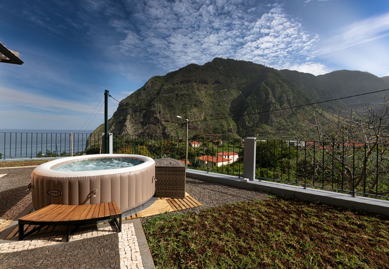 Casa en São Vicente - Fajã do Amo by Atlantic Holiday Casa en São Vicente - Fajã do Amo by Atlantic Holiday