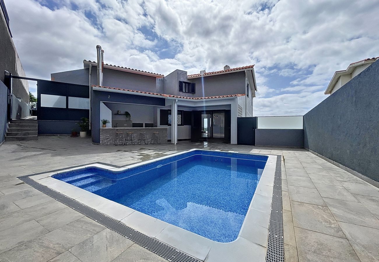 Casa adosada en Caniço - Breeze House 1 by Atlantic Holiday Casa adosada en Caniço - Breeze House 1 by Atlantic Holiday