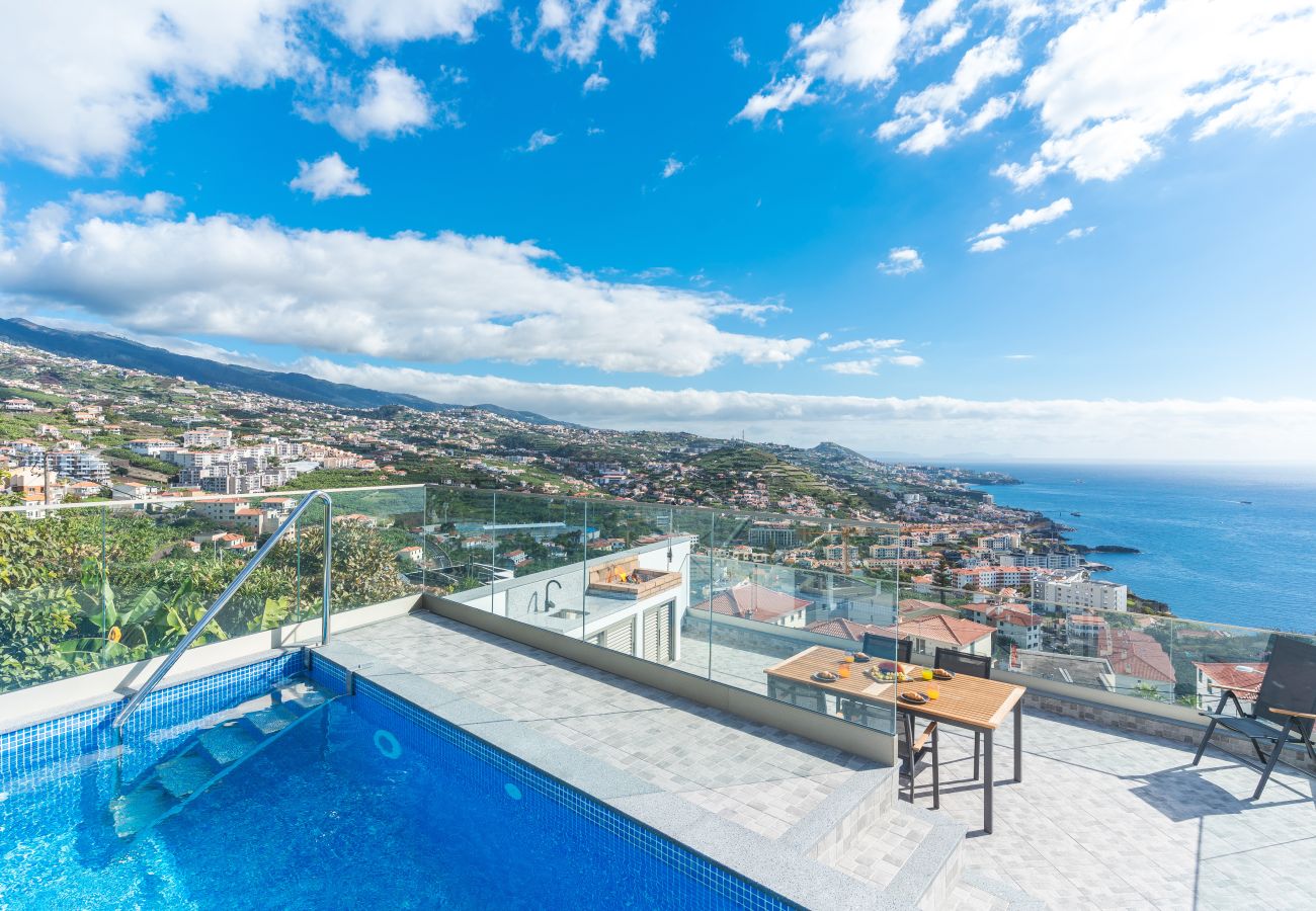Casa en Câmara de Lobos - Midnight House by Atlantic Holiday