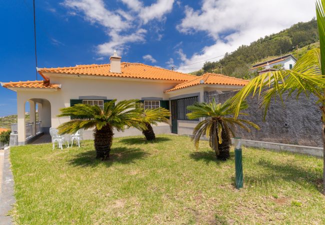 Maison à Arco da Calheta - Familia Teixeira House by Atlantic Holiday Maison à Arco da Calheta - Familia Teixeira House by Atlantic Holiday