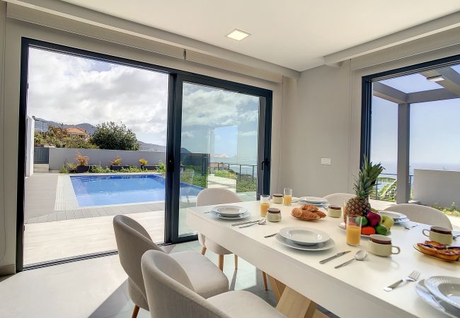 Villa em Estreito Calheta - Villa de la Ponte by Atlantic Holiday Villa em Estreito Calheta - Villa de la Ponte by Atlantic Holiday