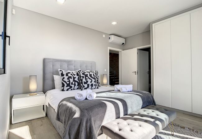 Villa em Estreito Calheta - Villa de la Ponte by Atlantic Holiday Villa em Estreito Calheta - Villa de la Ponte by Atlantic Holiday