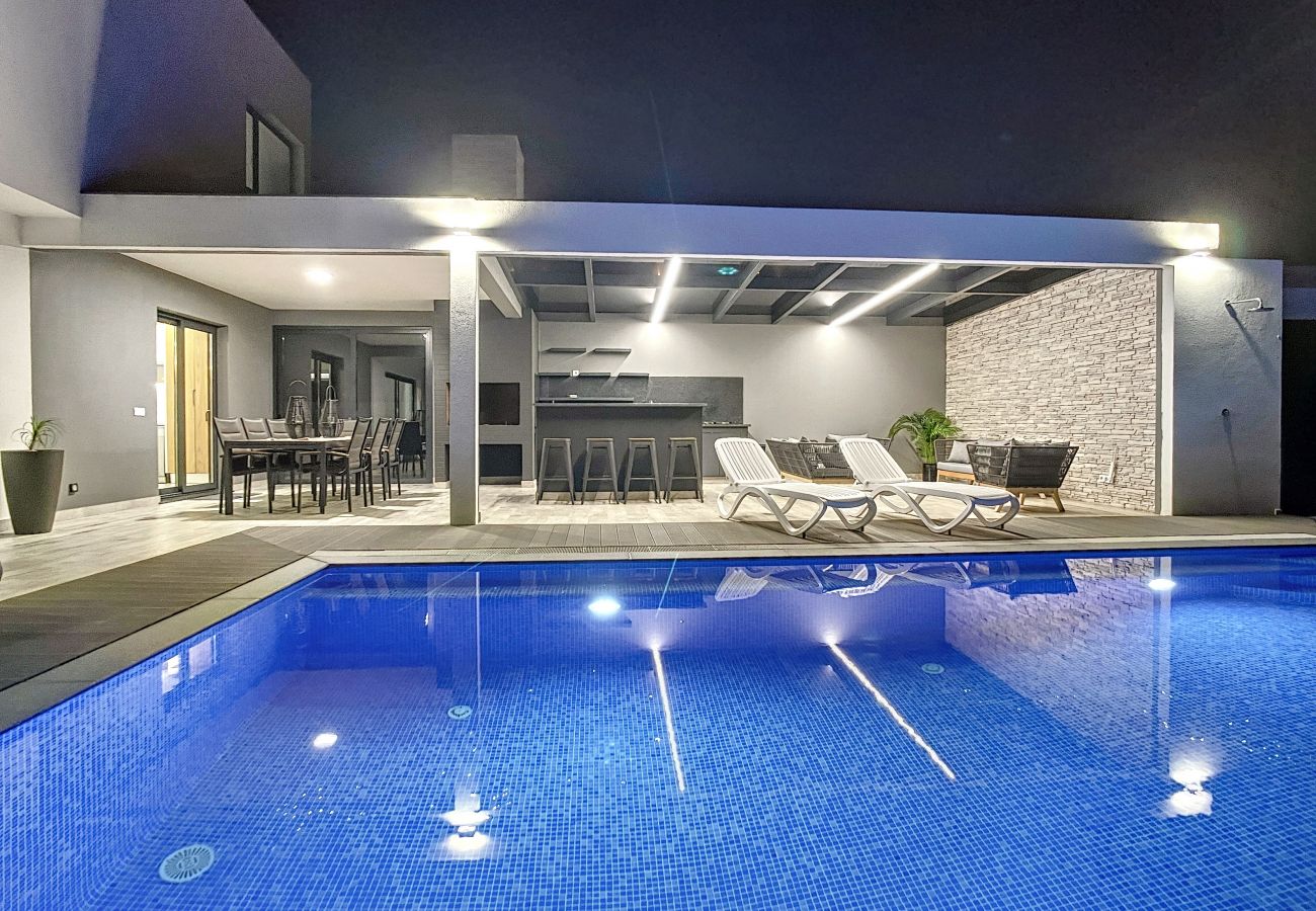 Villa em Estreito Calheta - Villa de la Ponte by Atlantic Holiday Villa em Estreito Calheta - Villa de la Ponte by Atlantic Holiday