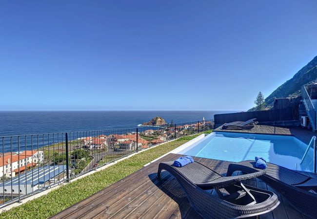 Villa em Porto Moniz - Villa das Escaleiras by Atlantic Holiday Villa em Porto Moniz - Villa das Escaleiras by Atlantic Holiday