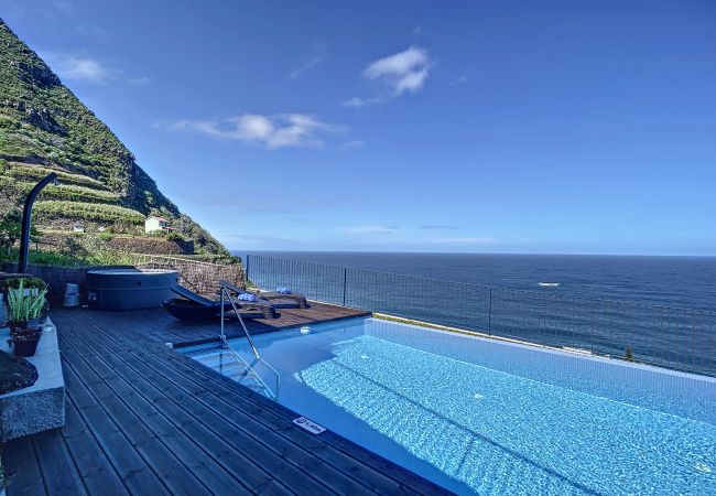 Villa em Porto Moniz - Villa das Escaleiras by Atlantic Holiday Villa em Porto Moniz - Villa das Escaleiras by Atlantic Holiday