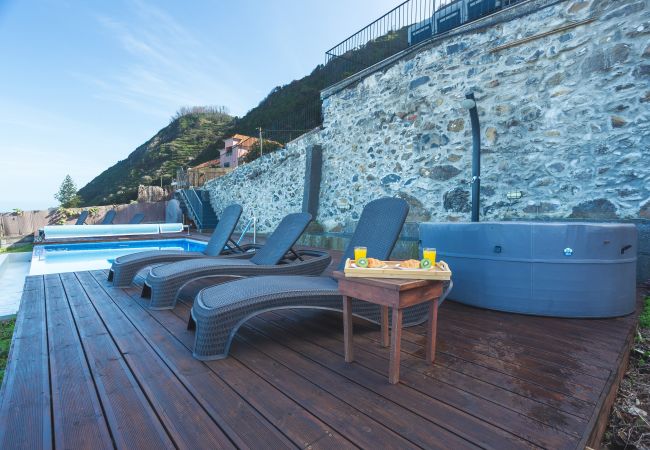 Villa em Porto Moniz - Villa das Escaleiras by Atlantic Holiday Villa em Porto Moniz - Villa das Escaleiras by Atlantic Holiday
