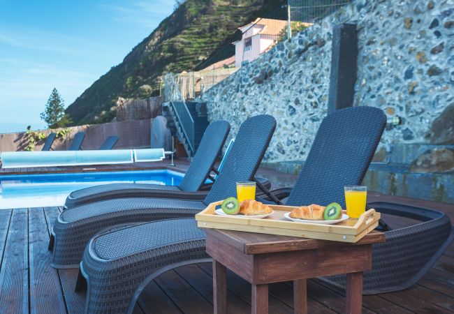 Villa em Porto Moniz - Villa das Escaleiras by Atlantic Holiday Villa em Porto Moniz - Villa das Escaleiras by Atlantic Holiday