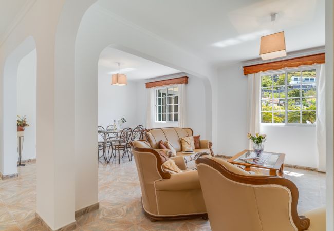 Casa em Arco da Calheta - Familia Teixeira House by Atlantic Holiday Casa em Arco da Calheta - Familia Teixeira House by Atlantic Holiday
