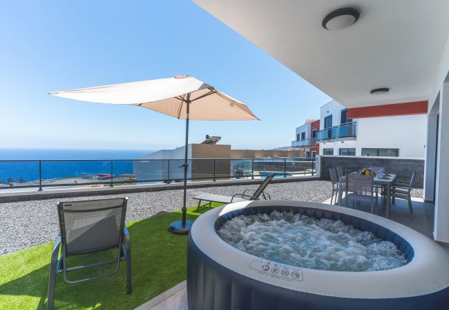 Casa geminada em Água de Pena - Blue Outlook Retreat by Atlantic Holiday