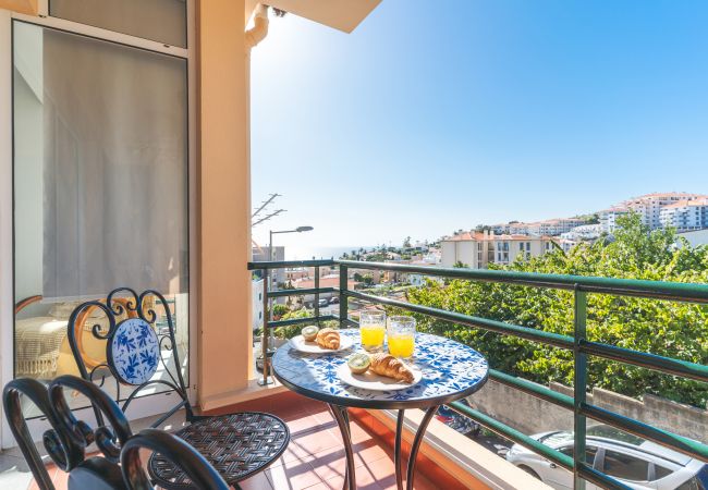 Apartamento em Santa Cruz - Sol Garajau Apartment by Atlantic Holiday