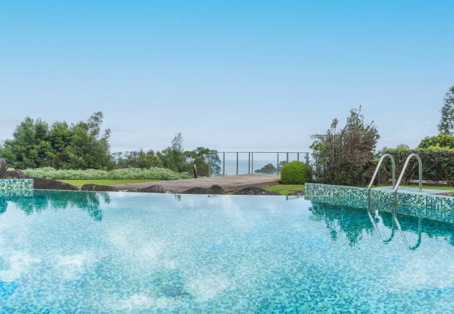 Villa em Sto António da Serra - Casa Vista Azul by Atlantic Holiday