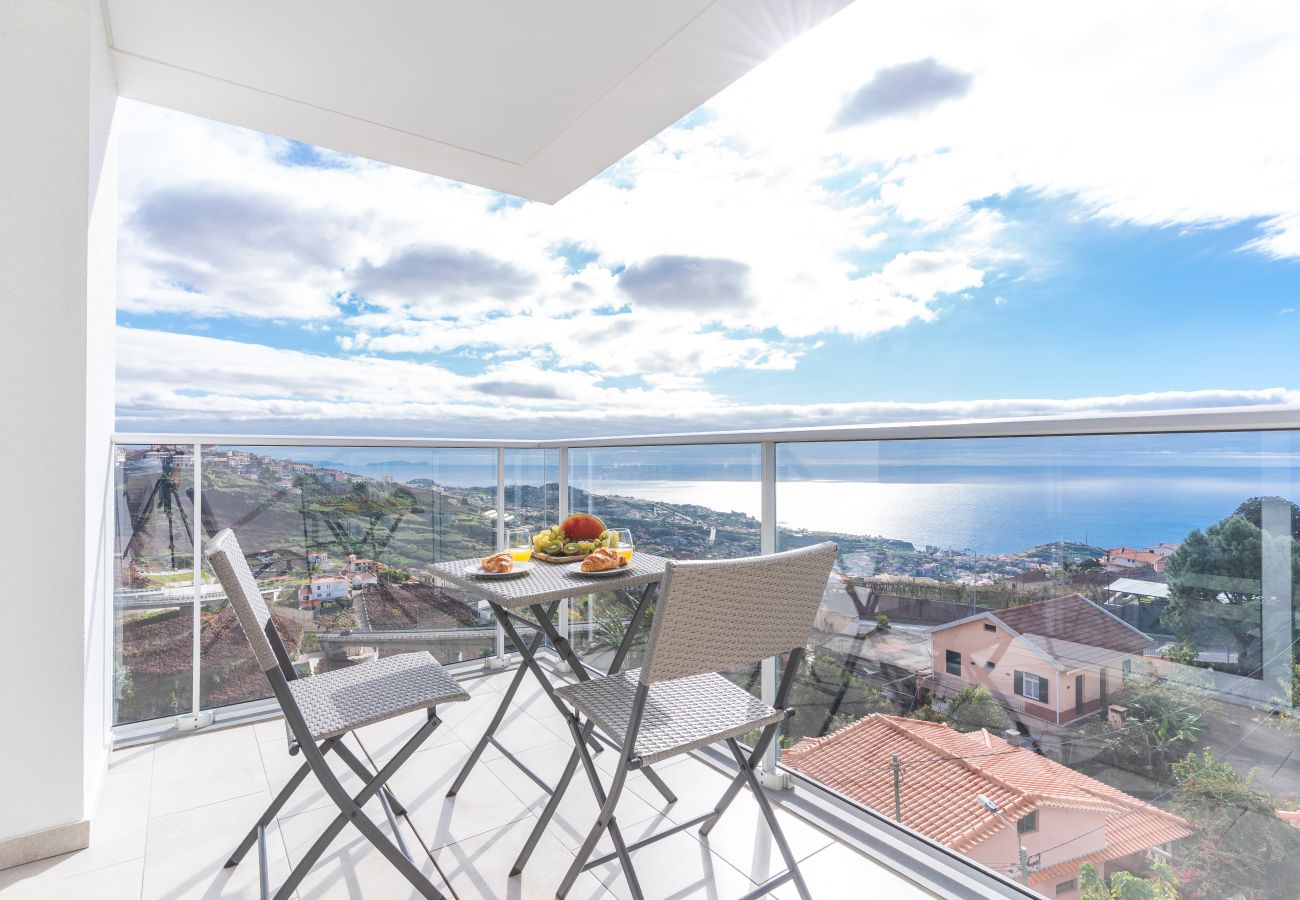 Apartamento em Câmara de Lobos - Horizonte Completo II by Atlantic Holiday