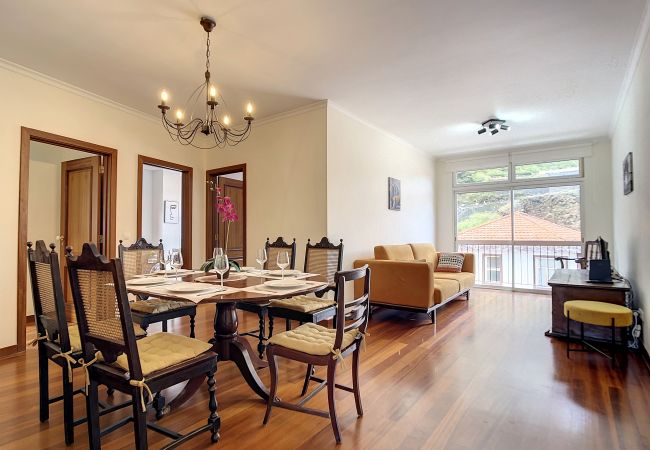 Apartment in São Vicente - Apartamento Amarelo by Atlantic Holiday Apartment in São Vicente - Apartamento Amarelo by Atlantic Holiday