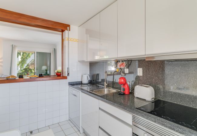Apartment in Funchal - Yellow Rose by Atlantic Holiday Apartment in Funchal - Yellow Rose by Atlantic Holiday