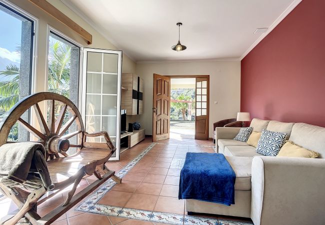 House in São Vicente - Mountain View Villa by Atlantic Holiday House in São Vicente - Mountain View Villa by Atlantic Holiday