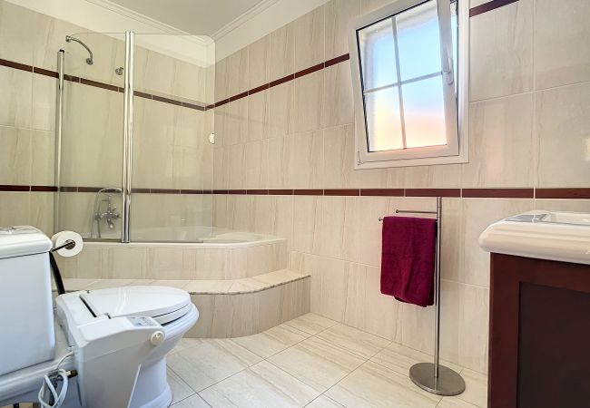 House in São Vicente - Mountain View Villa by Atlantic Holiday House in São Vicente - Mountain View Villa by Atlantic Holiday