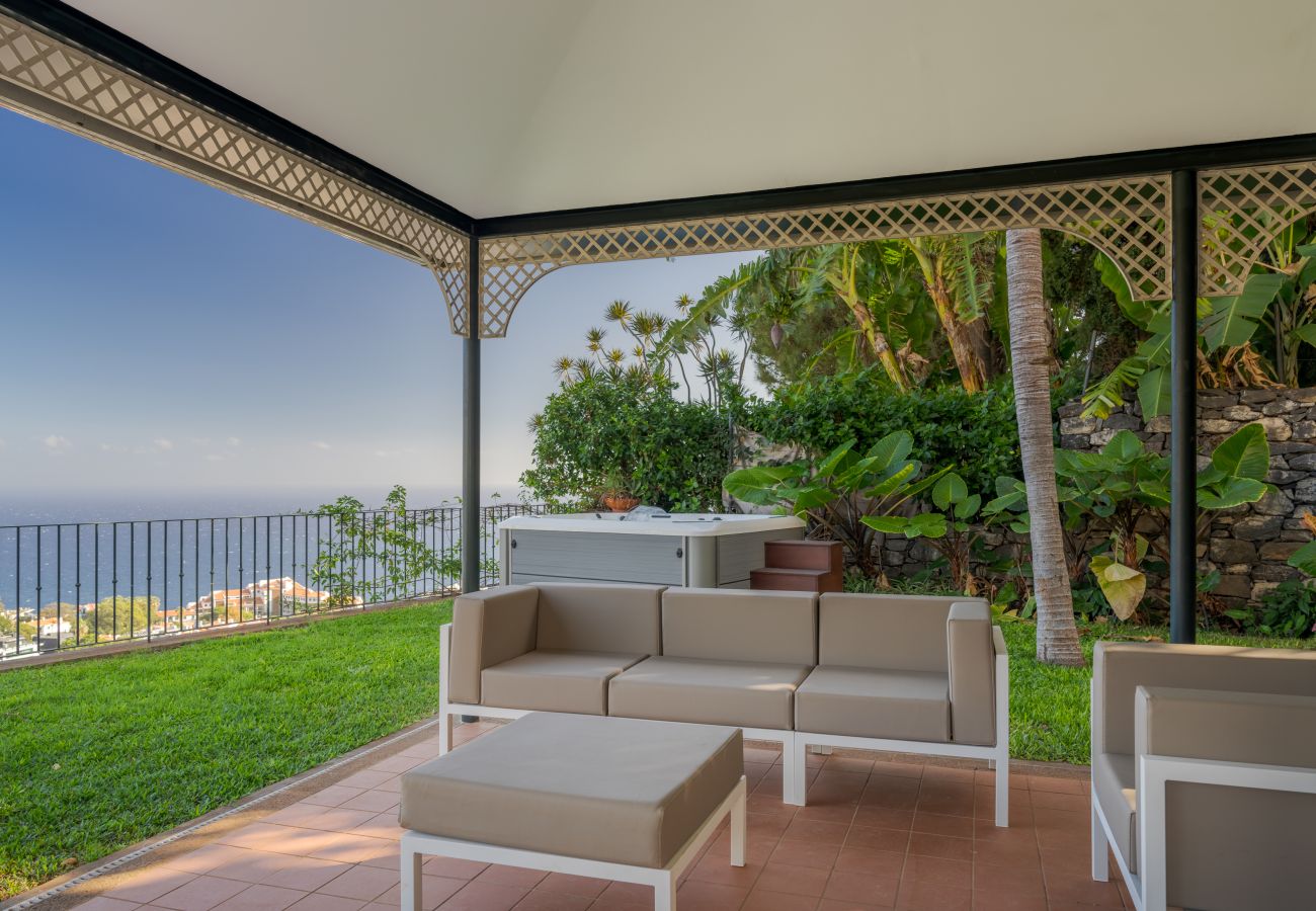 Villa in Funchal - Sublime View Villa by Atlantic Holiday Villa in Funchal - Sublime View Villa by Atlantic Holiday