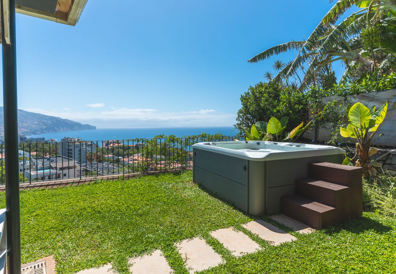 Villa in Funchal - Sublime View Villa by Atlantic Holiday Villa in Funchal - Sublime View Villa by Atlantic Holiday