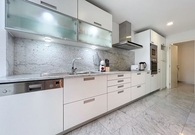 Apartment in Funchal - Acanto Loft by Atlantic Holiday Apartment in Funchal - Acanto Loft by Atlantic Holiday