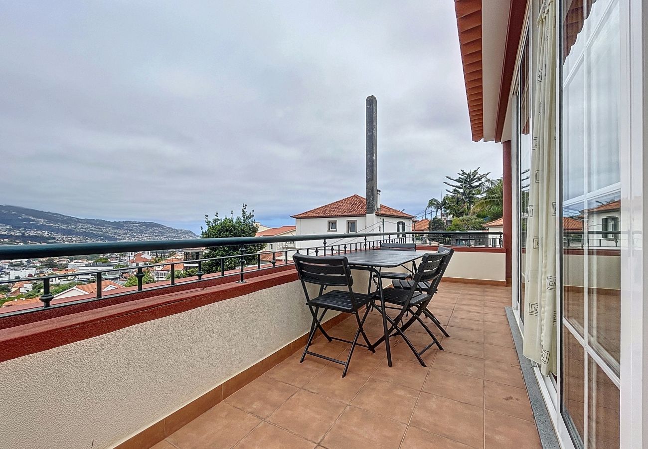 House in Funchal - Santo Antonio View by Atlantic Holiday House in Funchal - Santo Antonio View by Atlantic Holiday