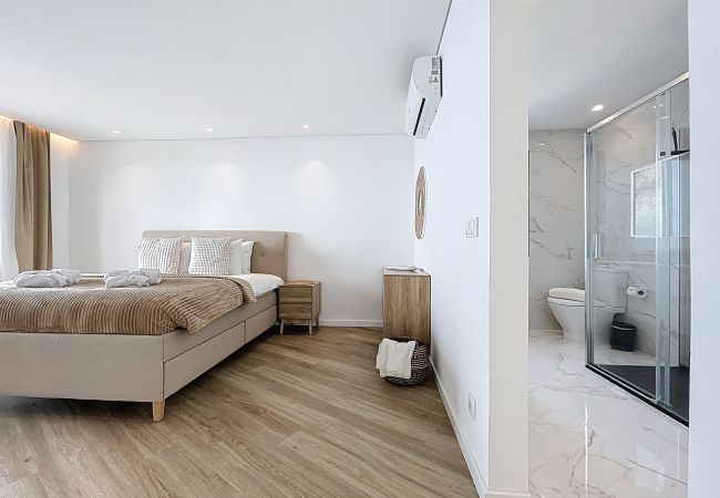 Terraced House in Caniço - Breeze House 1 by Atlantic Holiday Terraced House in Caniço - Breeze House 1 by Atlantic Holiday