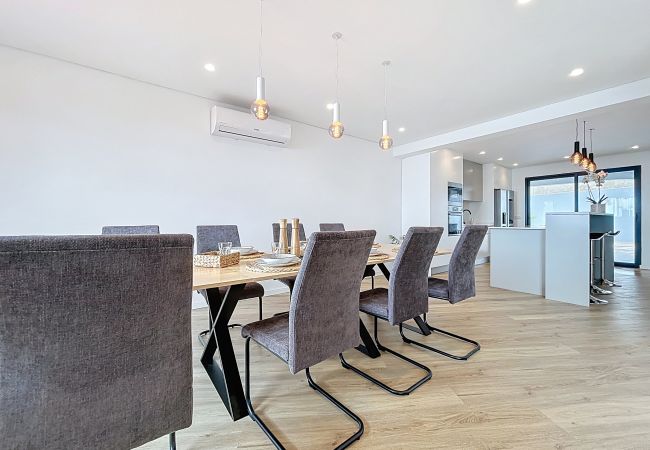 Terraced House in Caniço - Breeze House 1 by Atlantic Holiday Terraced House in Caniço - Breeze House 1 by Atlantic Holiday