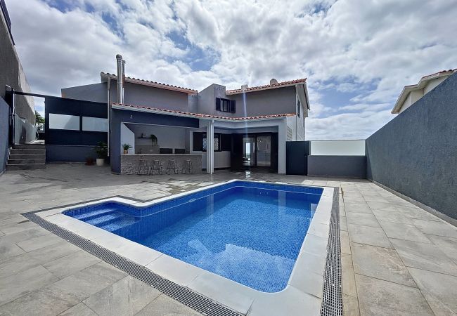  in Caniço - Breeze House by Atlantic Holiday