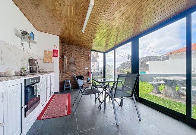 House in Machico - Villa Magnólia by Atlantic Holiday House in Machico - Villa Magnólia by Atlantic Holiday