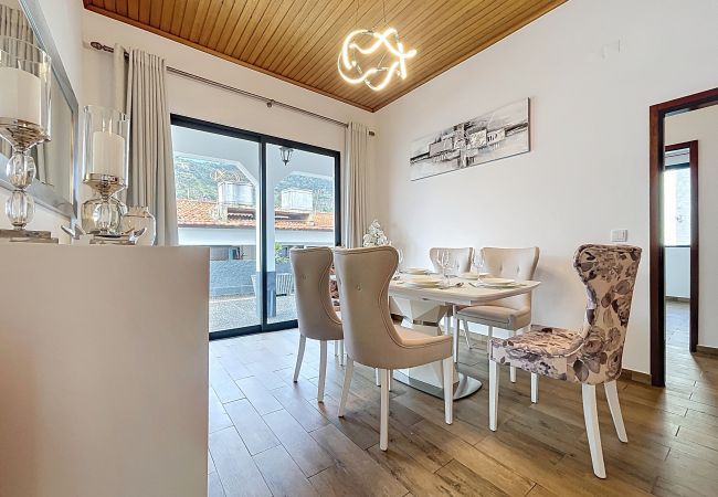 House in Machico - Villa Magnólia by Atlantic Holiday House in Machico - Villa Magnólia by Atlantic Holiday