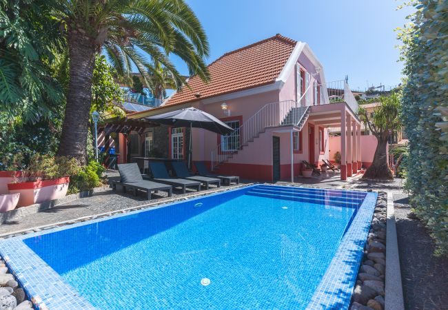 Villa in Funchal - Casa dos Francelhos by Atlantic Holiday