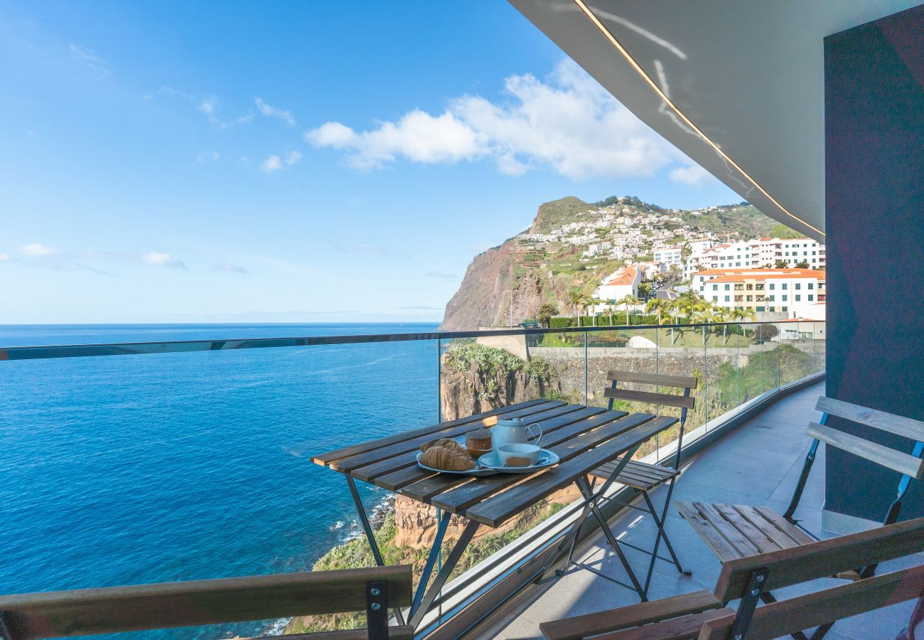 Apartment in Câmara de Lobos - Xavelha Clifftop by Atlantic Holiday