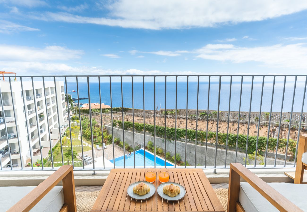 Apartment in Câmara de Lobos - Azure Atlantic Horizon by Atlantic Holiday